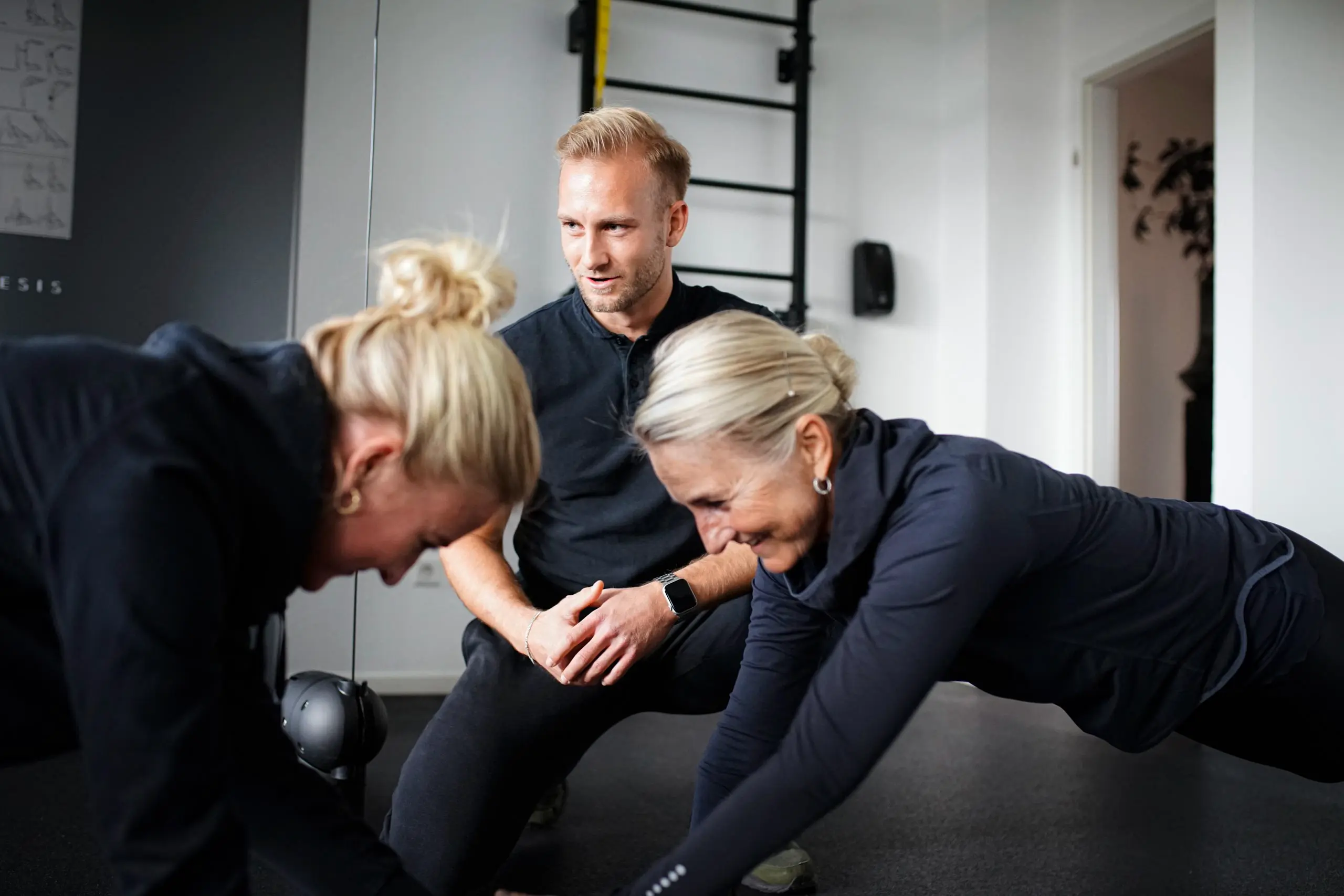 Praxis Buecker Physiotherapie Persional Training Web XL Krankengymnastik am Geraet 1